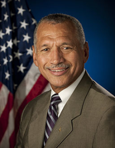 צ'ארלס פרנק בולדן, הבן. צילום: NASA/Bill Ingalls. תחת רישיון CC0.